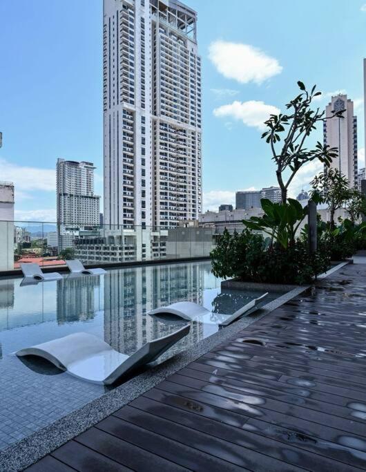 Pangsapuri Quill Residences 5pax By Hausome Kuala Lumpur